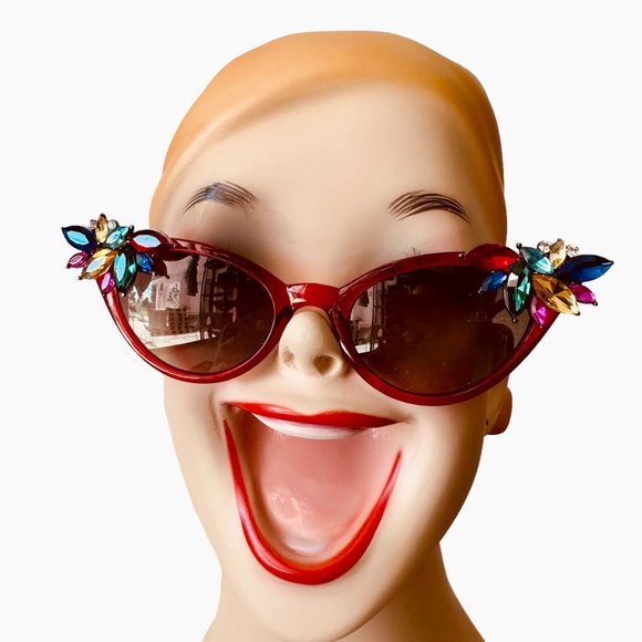 Vintage Vixen Rhinestone hand embellished sunglasses red ombre with green rhines Vintage Vixen Rhinestone Hand Embellished Sunglasses Red  main image 2